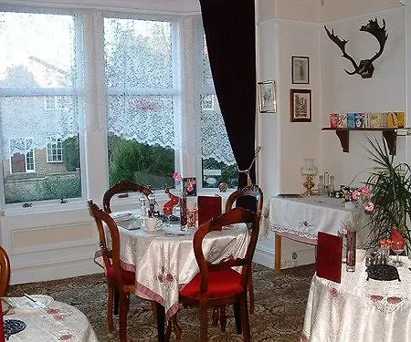 Hotell Hollins House 3*